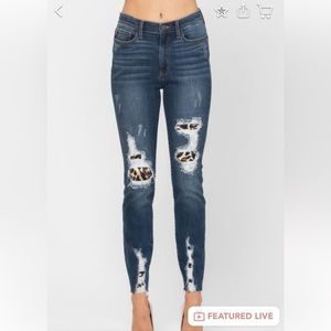 Judy blue distressed leopard patch skinny jeans
